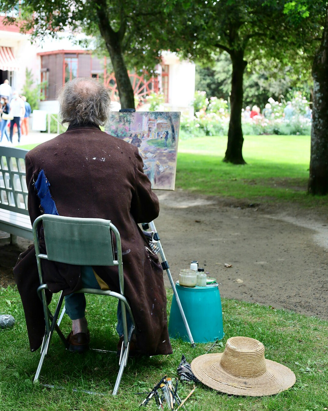 elderly painting class